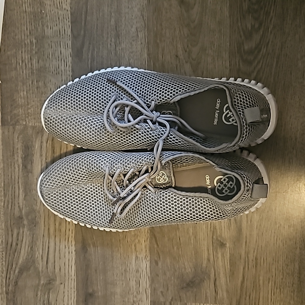 women's shoes